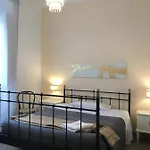 Sleep Easy Гостевой дом Флоренция
